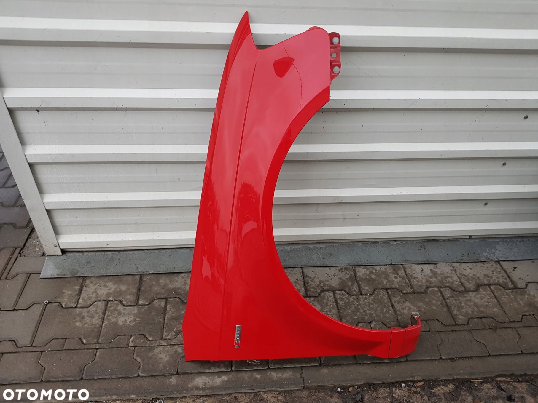 AUDI A3 8P LIFT 08-12r BŁOTNIK PRAWY PRZÓD LY3J - 1