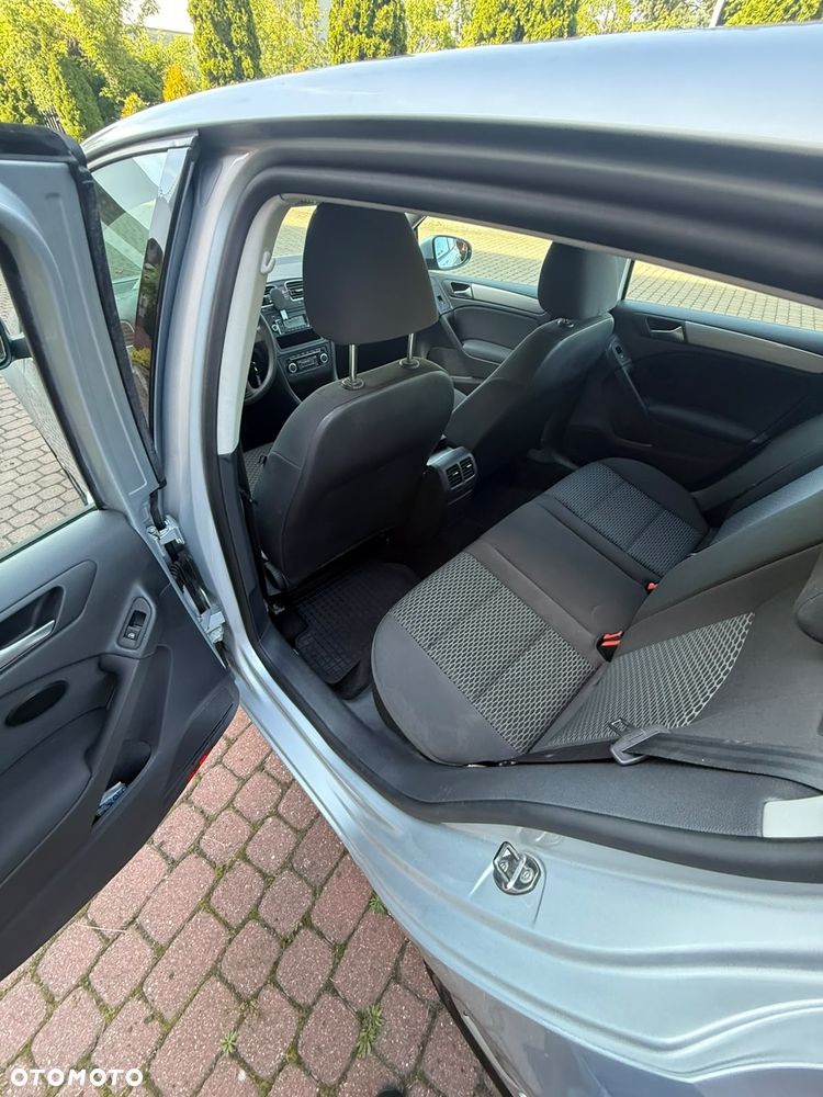 Volkswagen Golf - 21