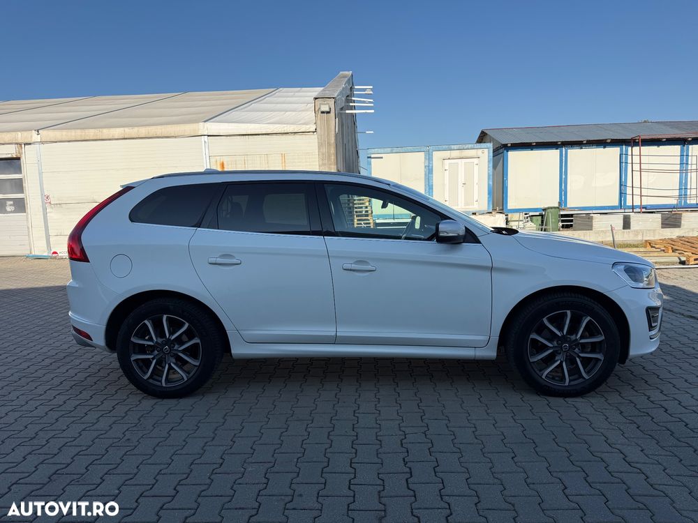 Volvo XC 60 D5AWD R-Design - 18