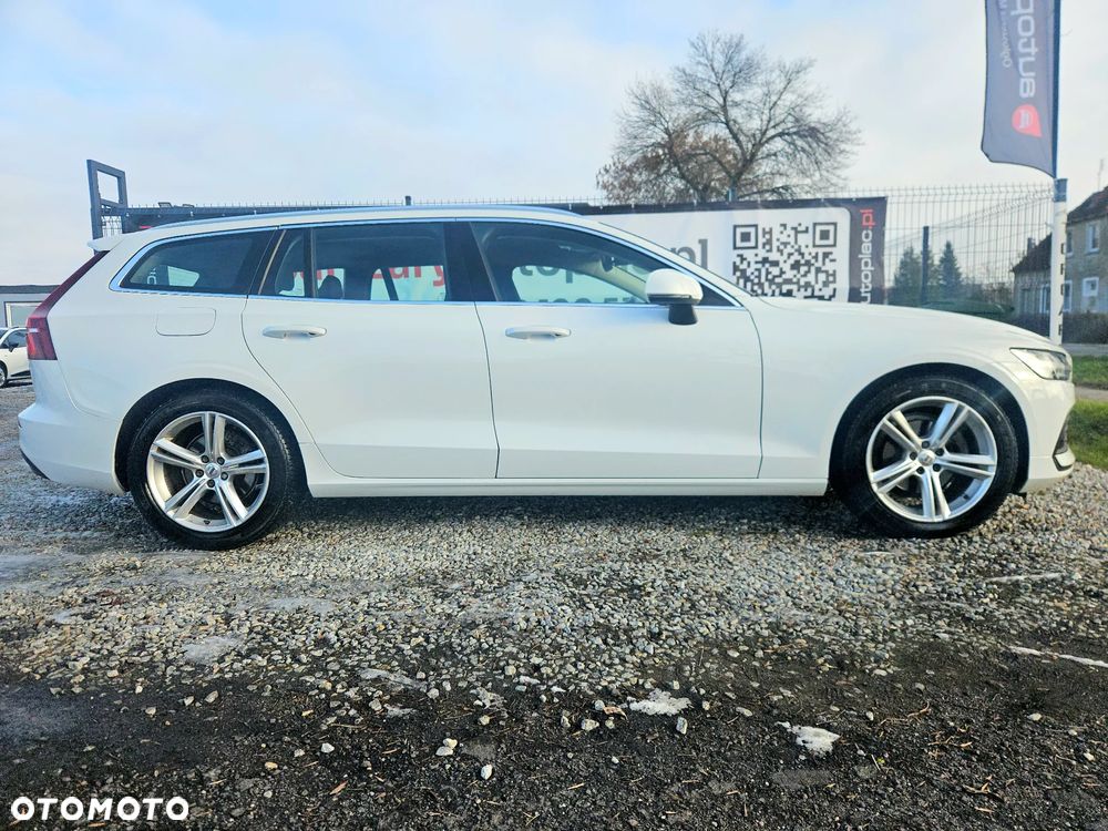 Volvo V60 D4 Momentum - 16