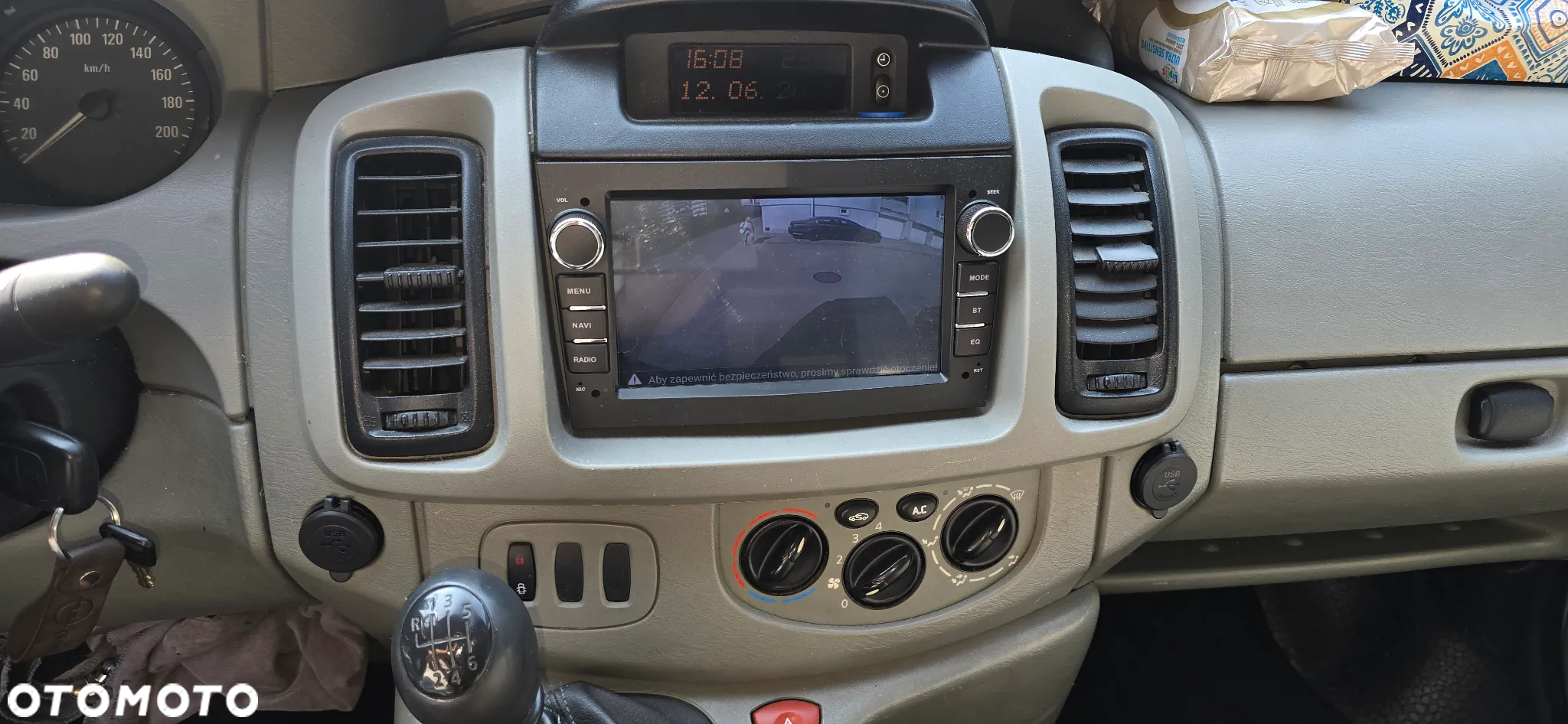 Opel VIVARO KAMPER - 16