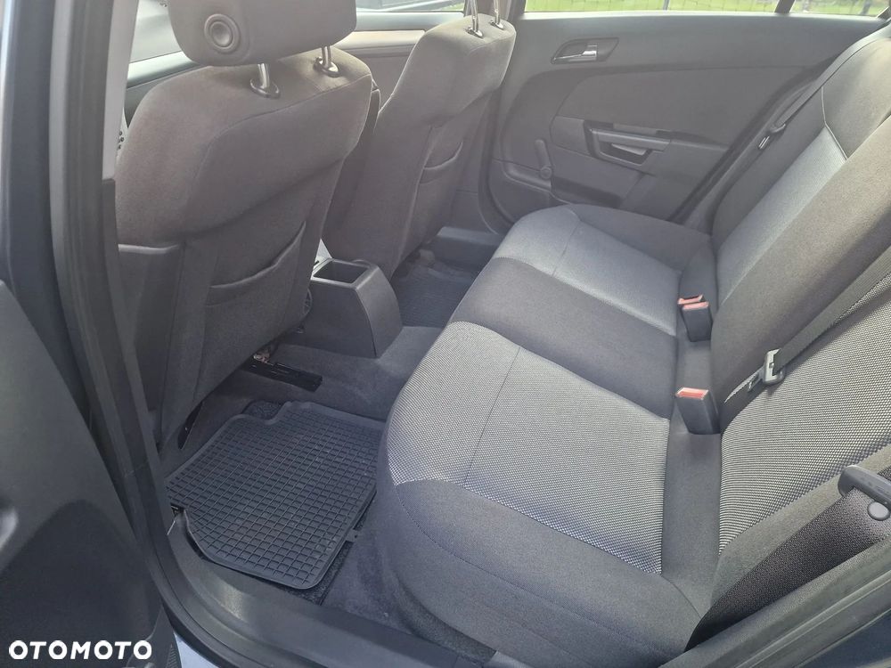 Opel Astra 1.6 - 5
