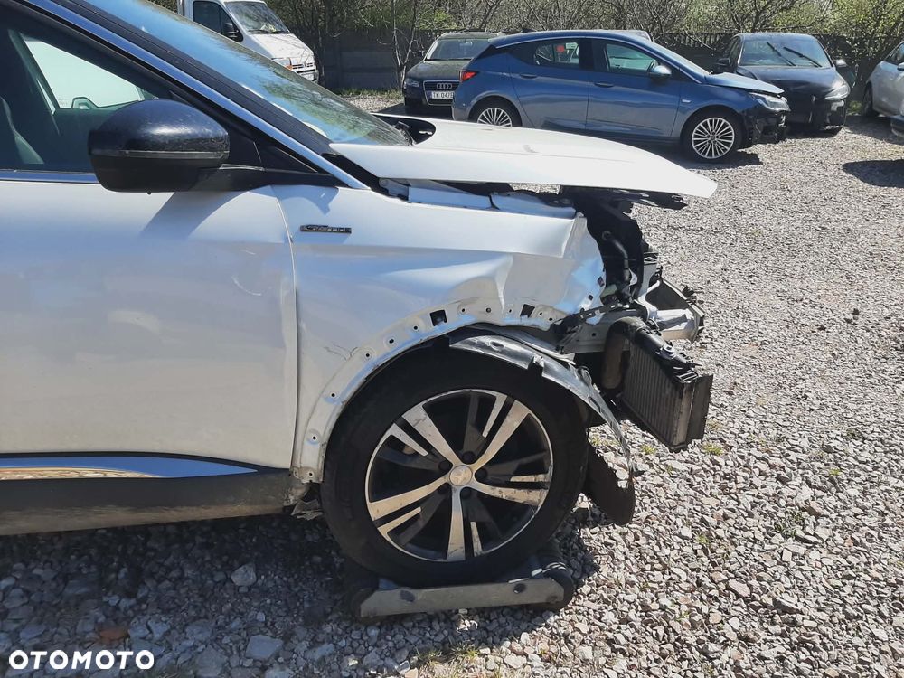 Peugeot 5008 BlueHDi 130 EAT8 Active - 4