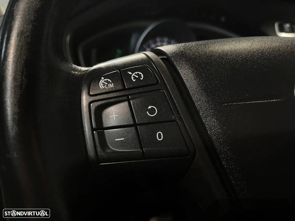 Volvo V40 - 19