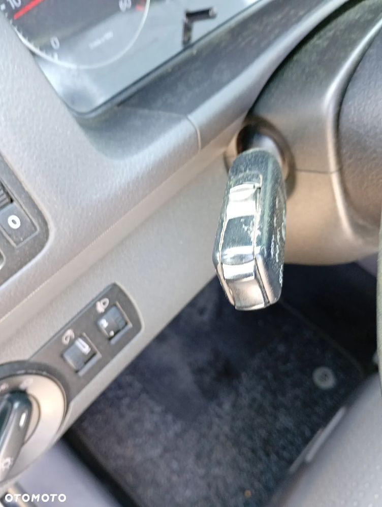 Volkswagen Touran 1.9 TDI DPF Trendline - 9
