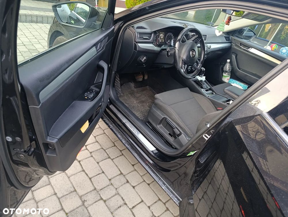 Skoda Superb 2.0 TDI 4x4 Sportline DSG - 9