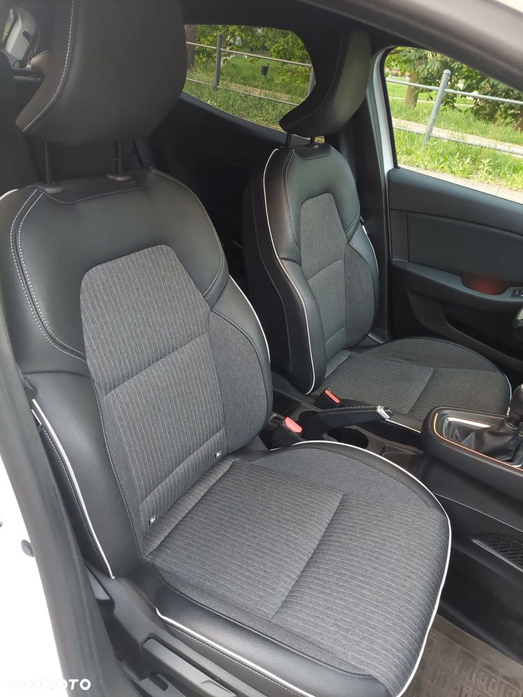 Renault Clio - 7