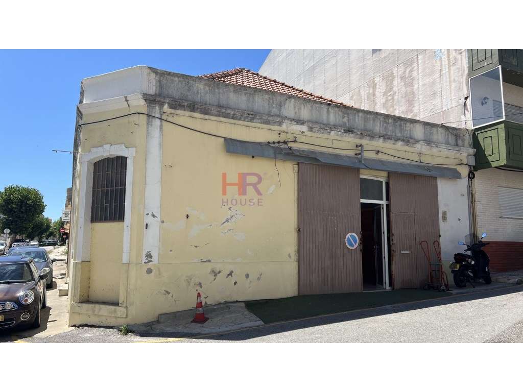Figueira da Foz - Vendem-se 3 Armazéns - Grande imagem: 3/5