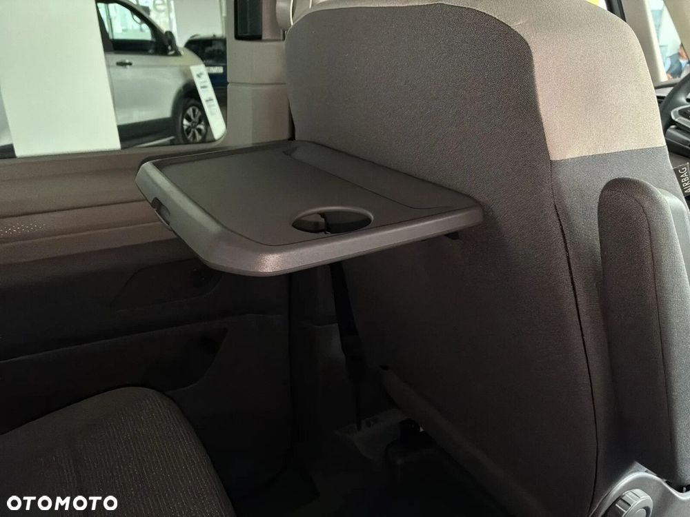Volkswagen Multivan - 31