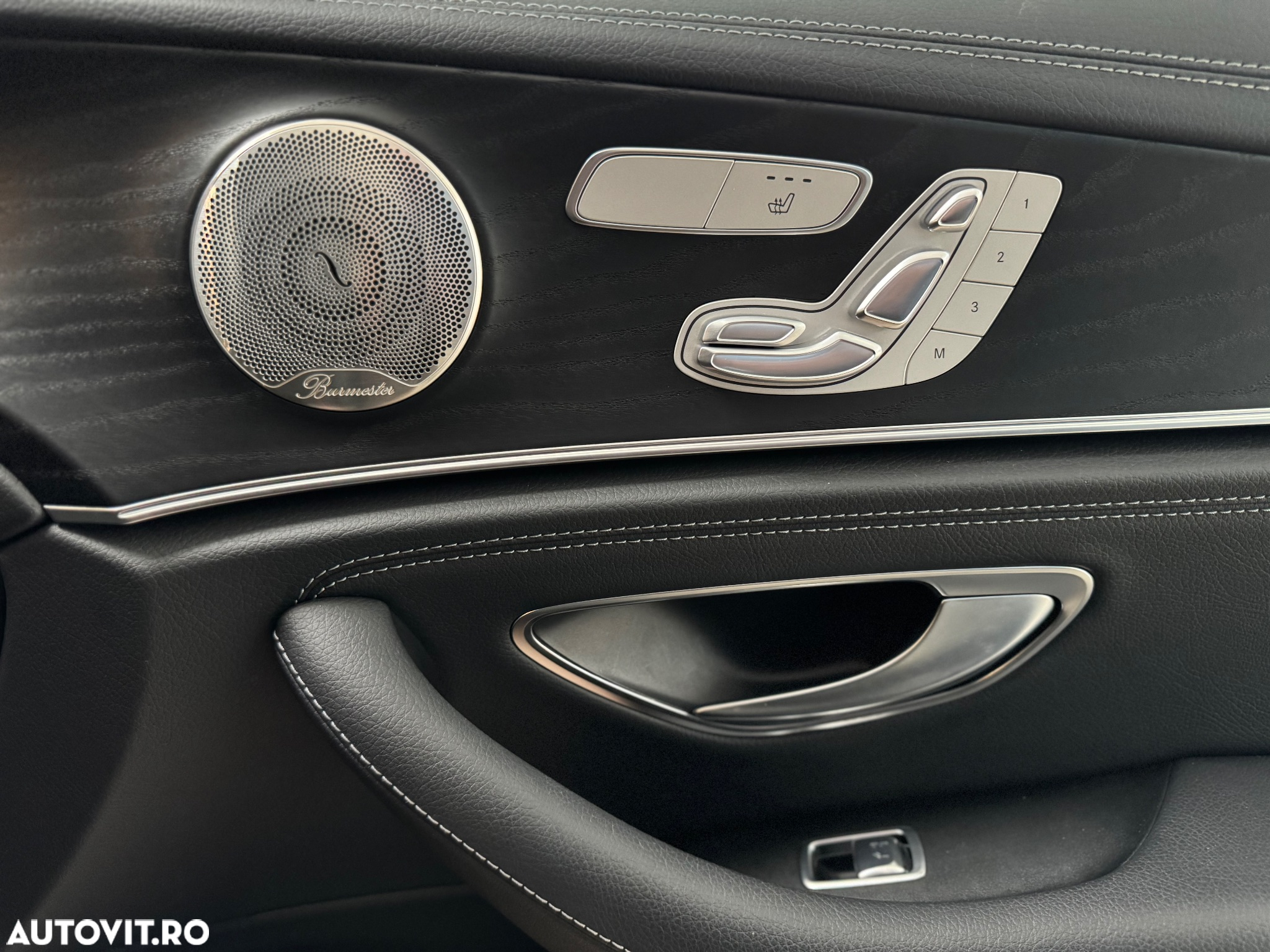 Mercedes-Benz E 300 4Matic 9G-TRONIC AMG Line - 34