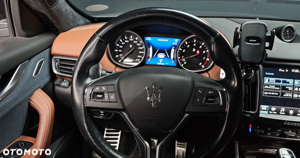 Maserati Levante S Q4 GranLusso - 11