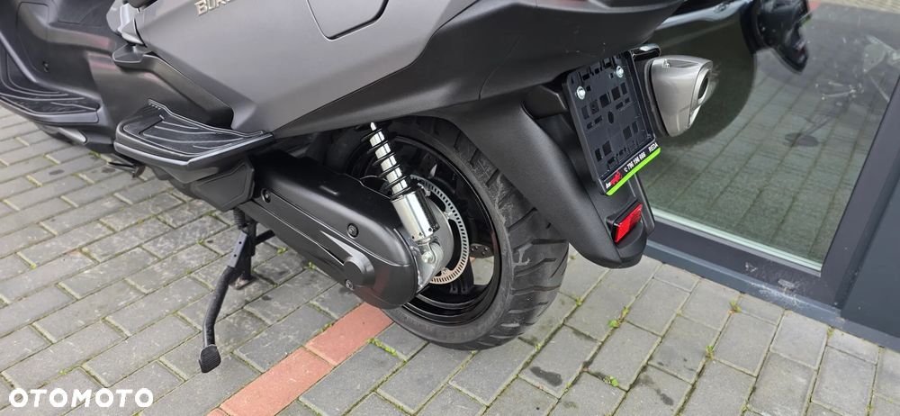Suzuki Burgman - 41