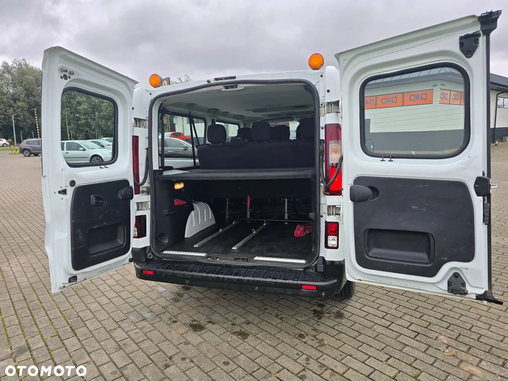 Renault Trafic - 10
