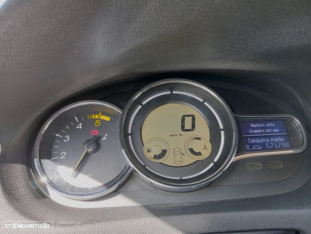 Renault Mégane Sport Tourer 1.5 dCi Dynamique - 6