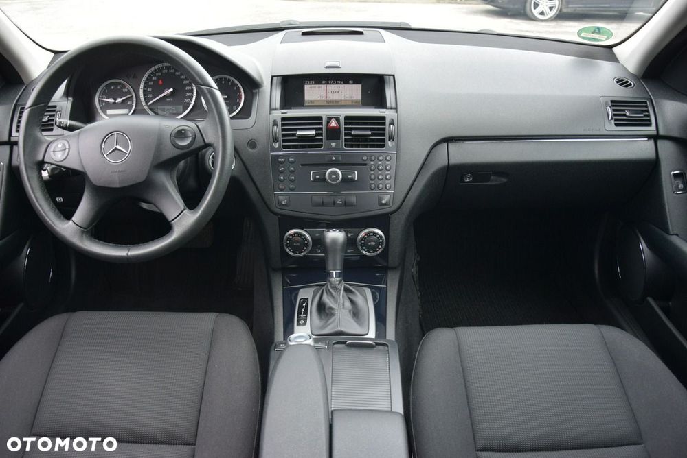 Mercedes-Benz Klasa C 180 Kompressor Automatik Classic - 32