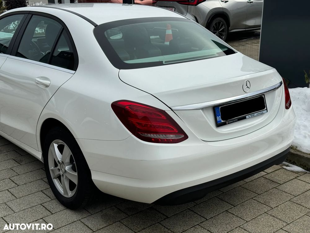 Mercedes-Benz C - 10