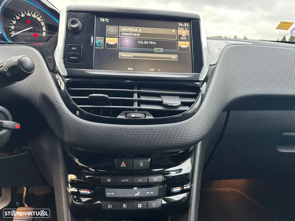 Peugeot 2008 PureTech 110 Stop&Start Allure - 38