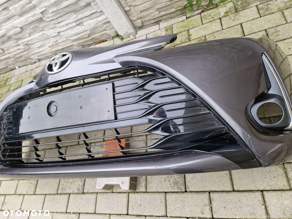 Zderzak Toyota Yaris 3 III lift 2017 - - 3