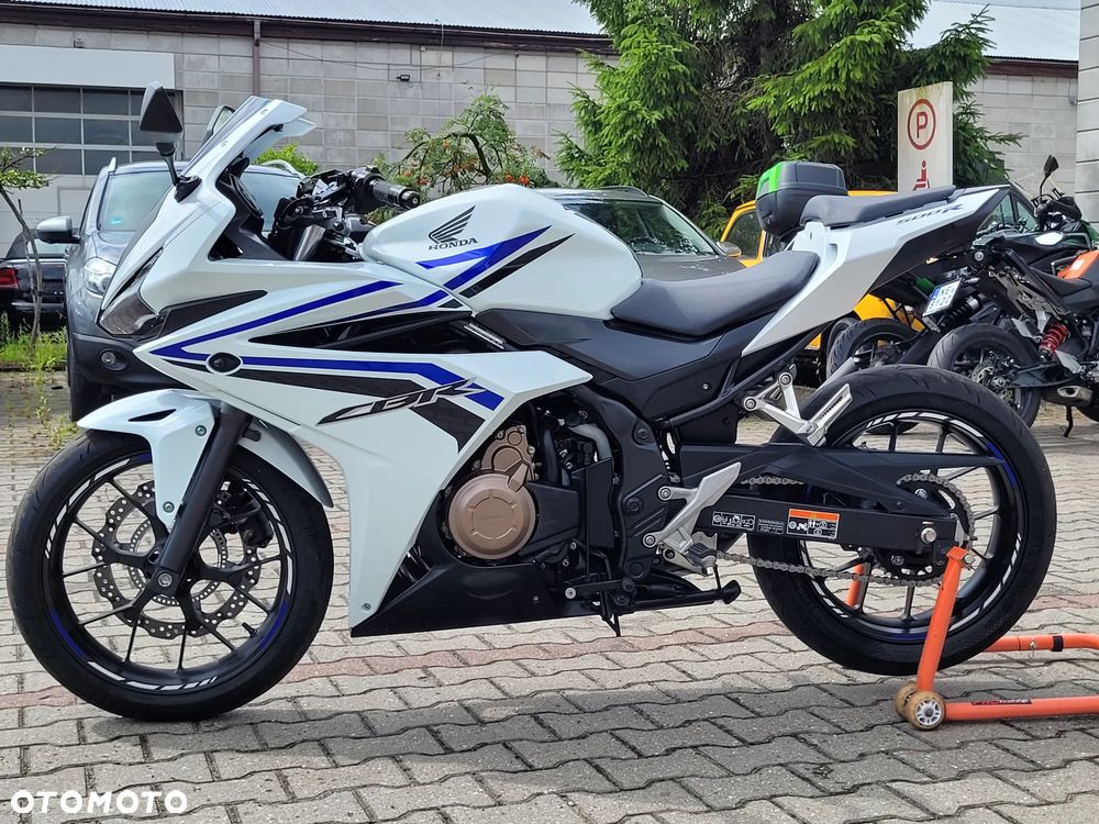 Honda CBR - 3