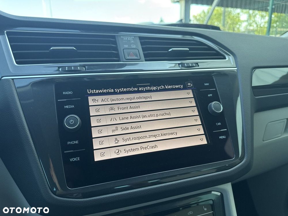 Volkswagen Tiguan - 35