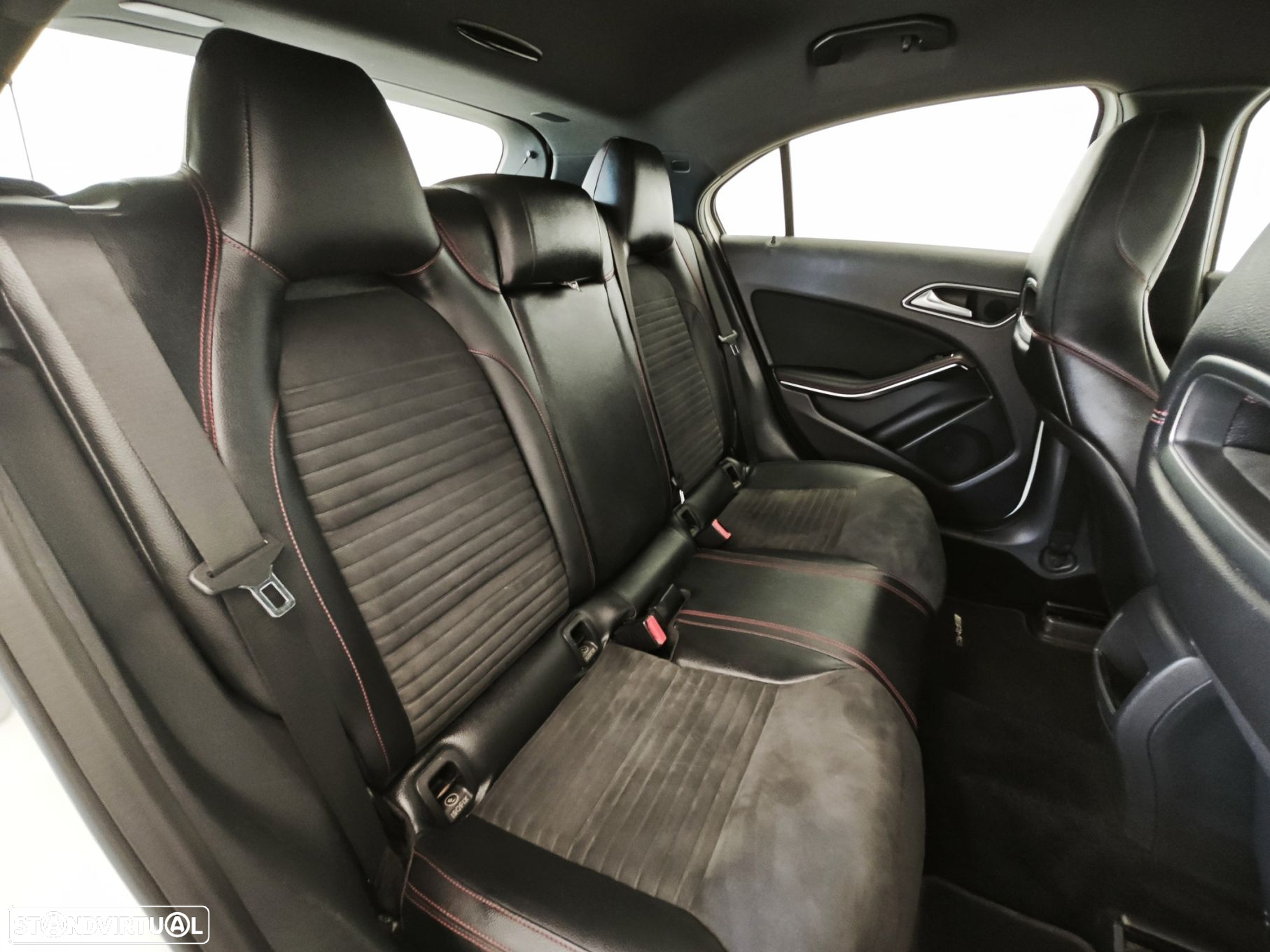 Mercedes-Benz A 180 (BlueEFFICIENCY) AMG Sport - 9