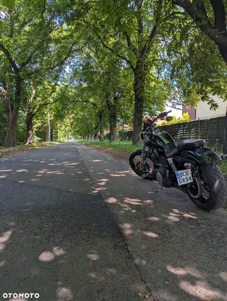 Harley-Davidson Dyna Wide Glide - 30