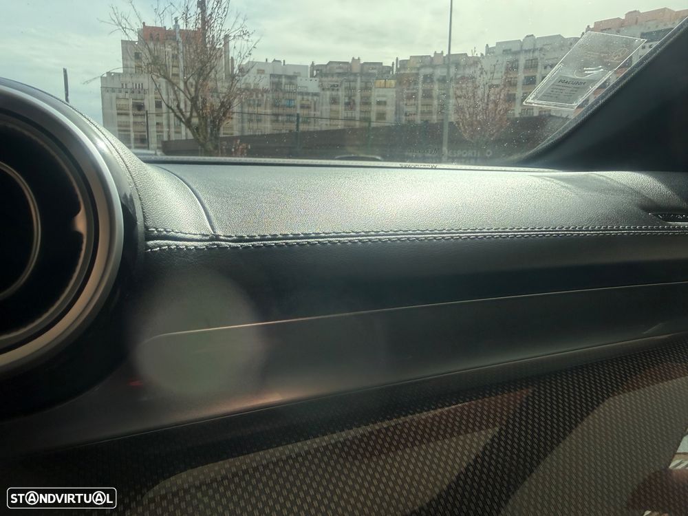 Mercedes-Benz C 300 d AMG Line - 24