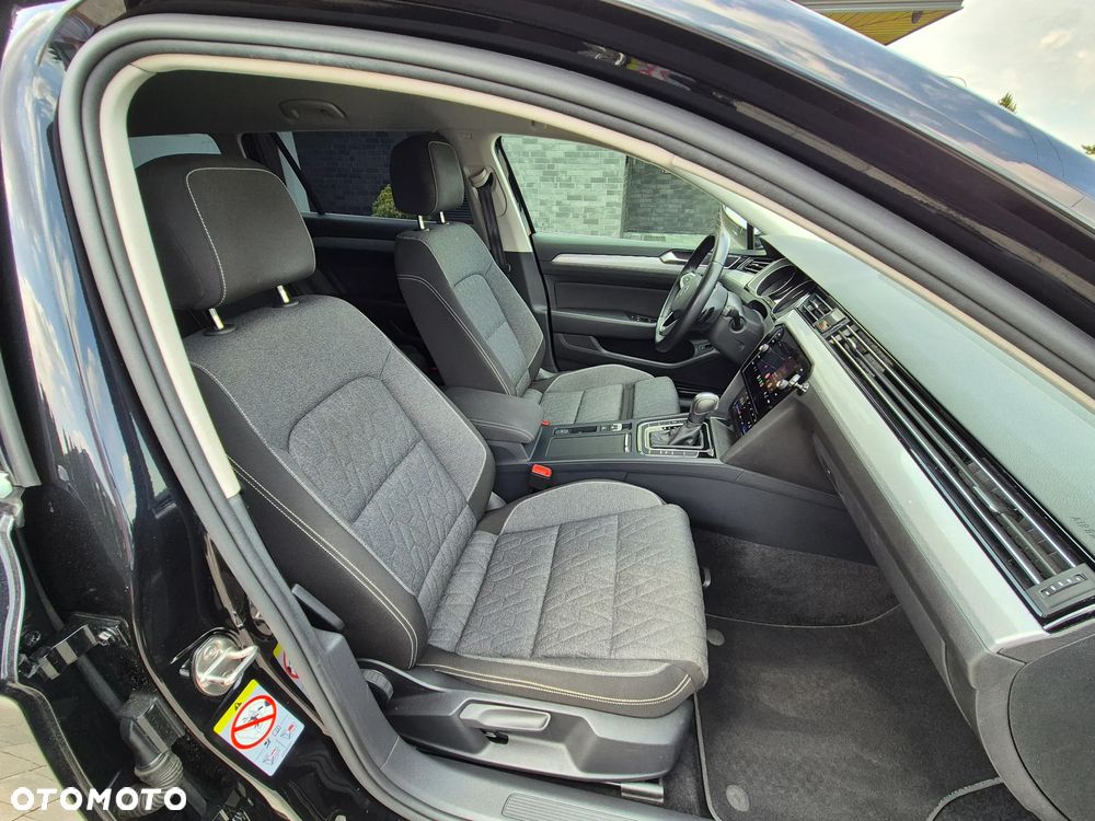 Volkswagen Passat 2.0 TDI EVO Elegance DSG - 36