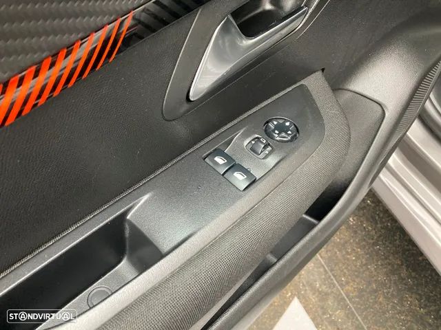 Peugeot 208 1.2 PureTech Active Pack - 25