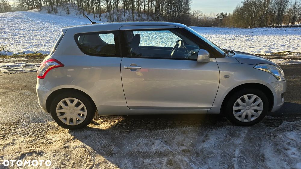 Suzuki Swift - 5