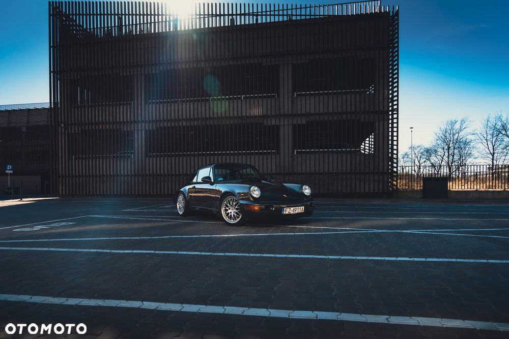 Porsche 911 4 - 4