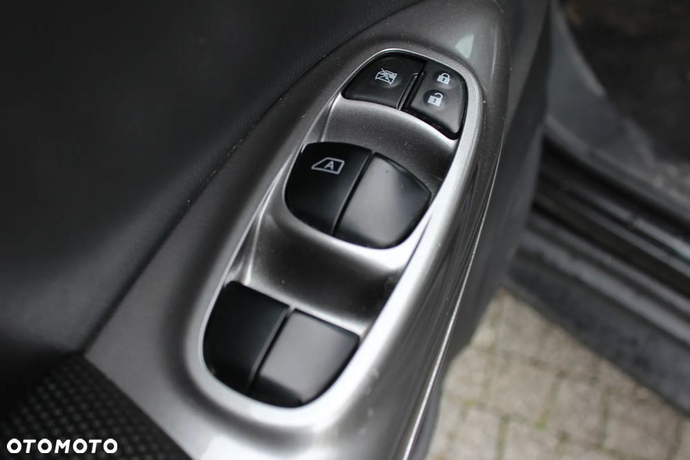 Nissan Juke 1.6 Start/Stop Tekna - 12