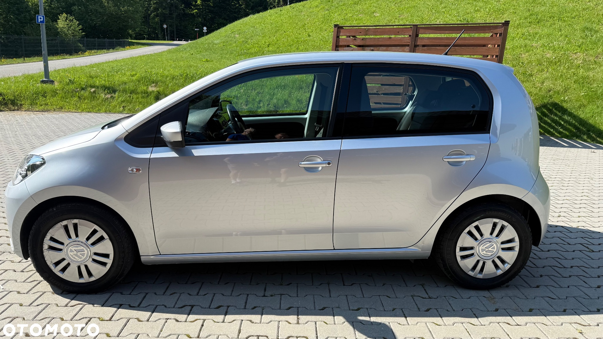 Volkswagen up! (BlueMotion Technology) high - 7
