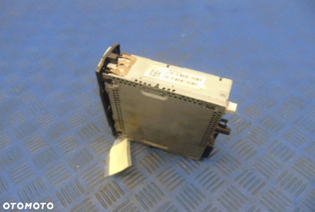 RENAULT MEGANE III 2.0 16V RADIO - 6