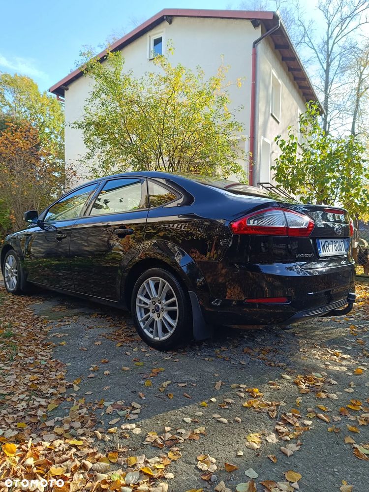 Ford Mondeo - 25