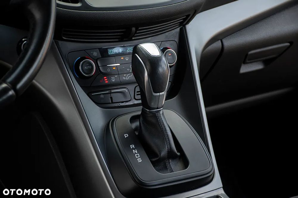 Ford Kuga 1.5 EcoBoost 4WD Titanium - 29