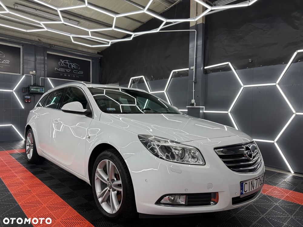 Opel Insignia 2.0 Turbo 4x4 Design Edition - 12