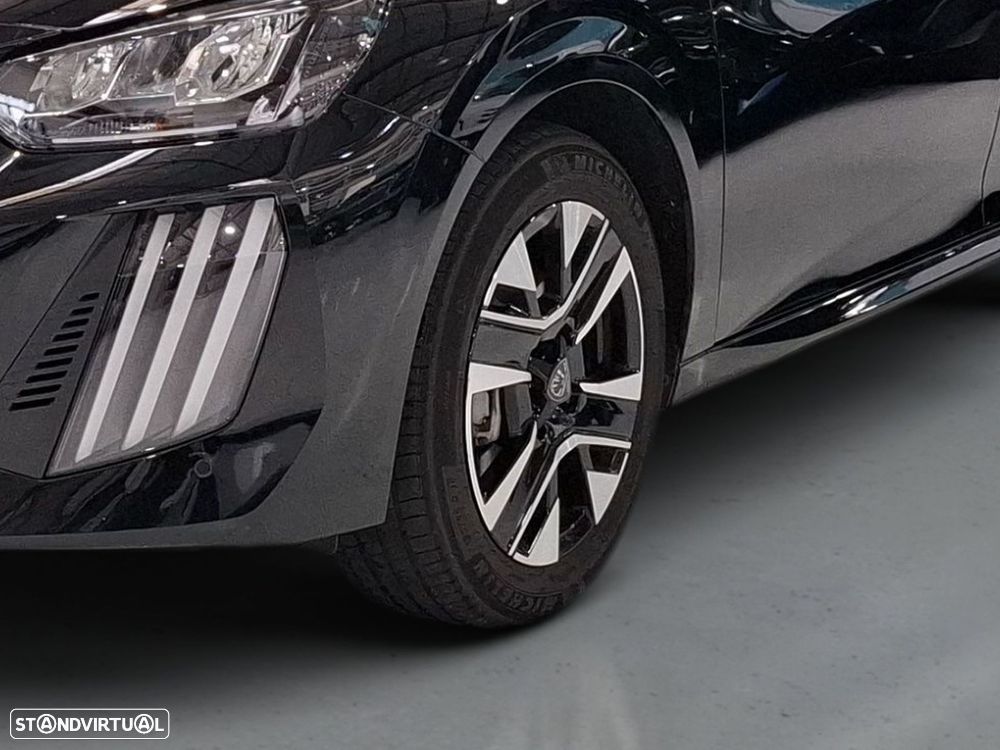 Peugeot 208 1.2 Hybrid Allure e-DCS6 — fotografia 15