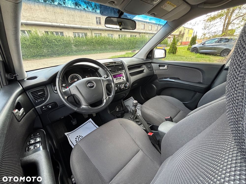 Kia Sportage 2.0 2WD Cup - 24