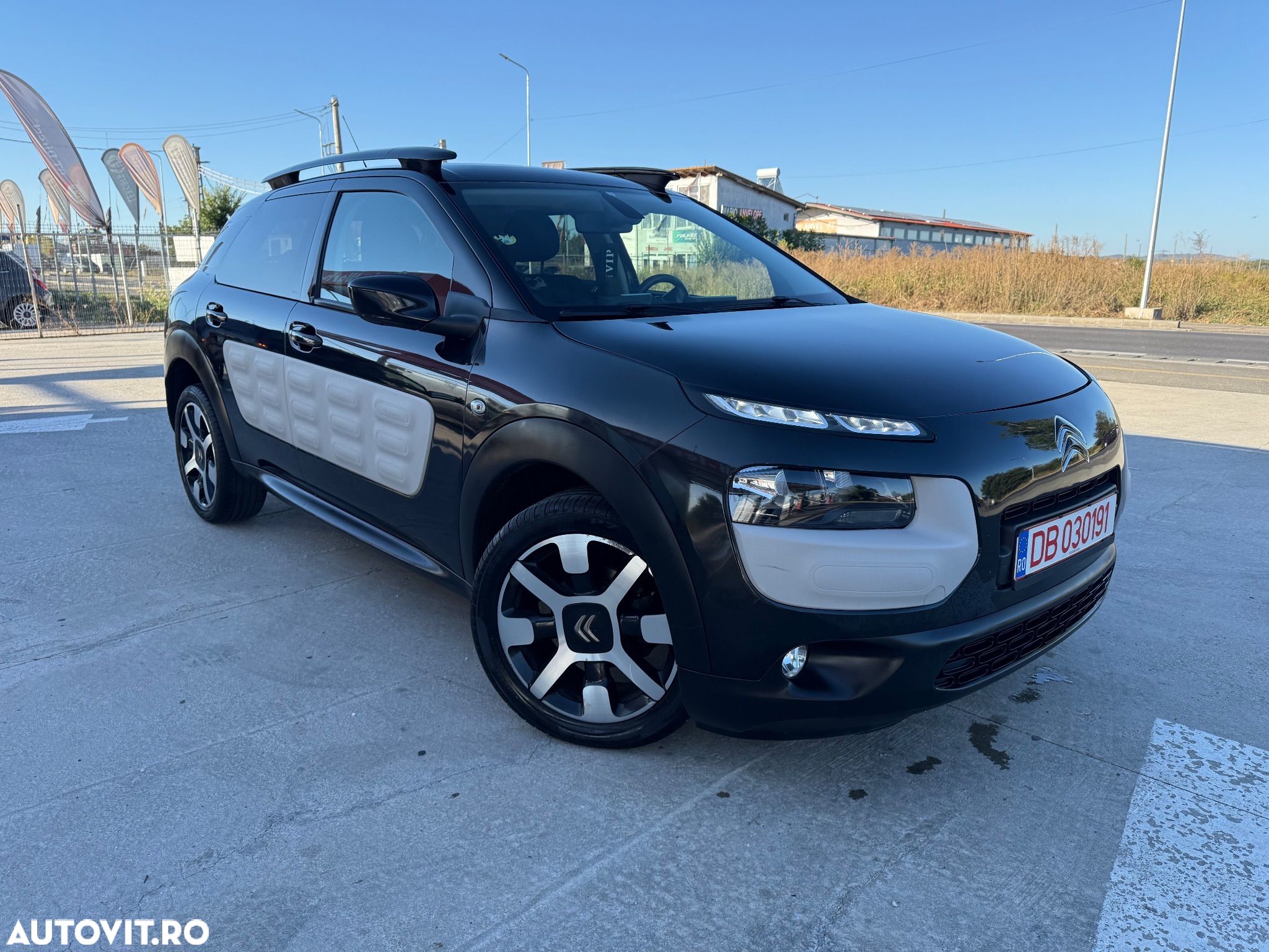 Citroën C4 Cactus e-HDi ETG Start&Stop Shine - 1
