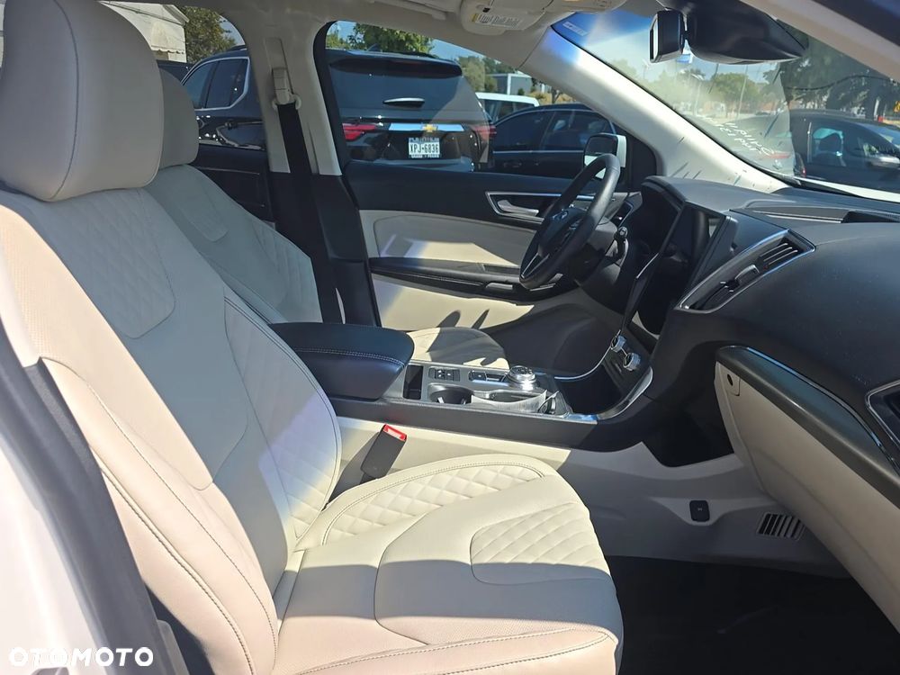 Ford Edge - 15