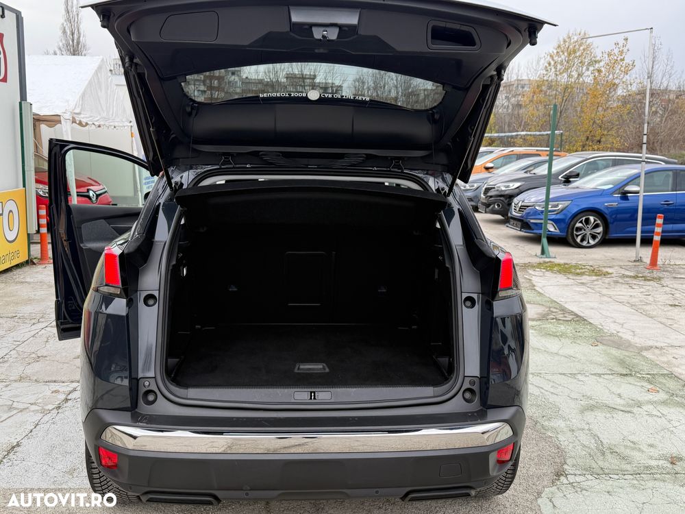 Peugeot 3008 1.2 PureTech Turbo S&S Allure - 17