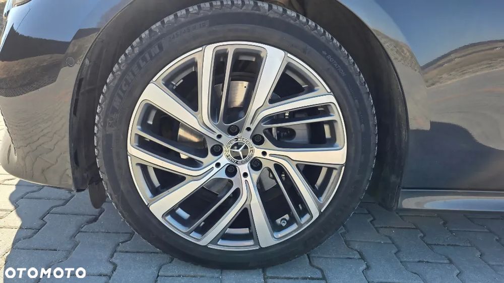 Mercedes-Benz Klasa E 200 4Matic 9G-TRONIC Edition AVANTGARDE - 15