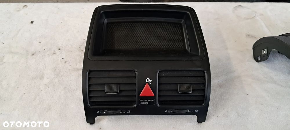 Kratka Nawiewu Środkowa Deski Konsoli VW Golf V 1K0819743B - 1