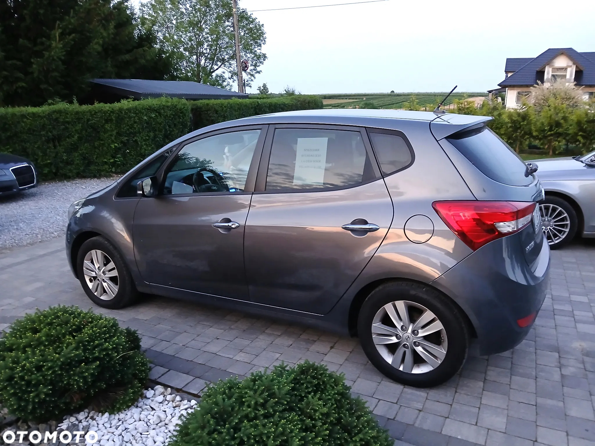 Hyundai ix20 1.4 CRDi Premium blue - 4