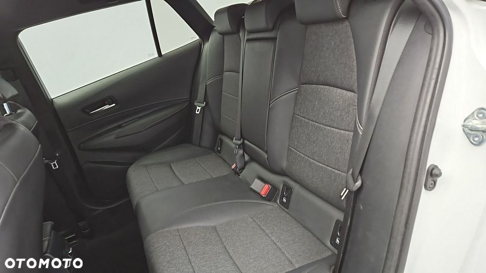 Toyota Corolla 2.0 Hybrid Executive - 21