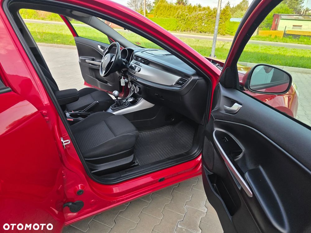 Alfa Romeo Giulietta 1.6 JTDM 16V - 11