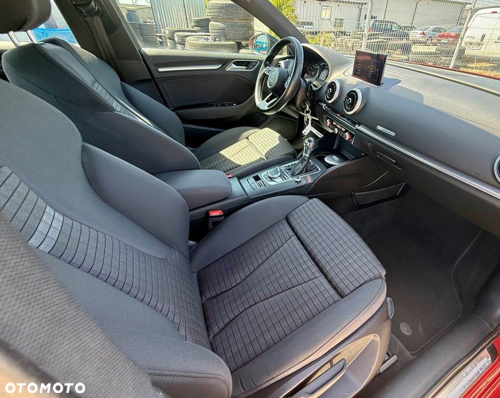 Audi A3 Limousine 35 TFSI S tronic - 10