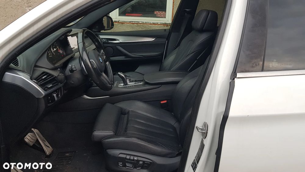 BMW X6 xDrive40d - 16