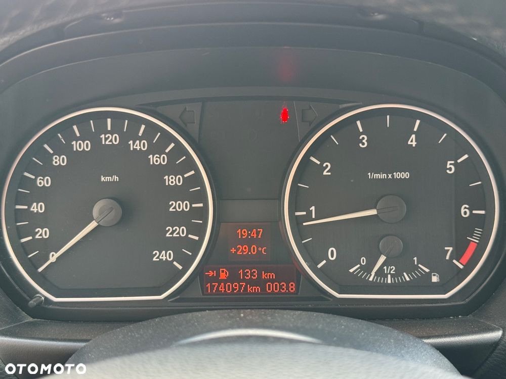 BMW Seria 1 116i - 36
